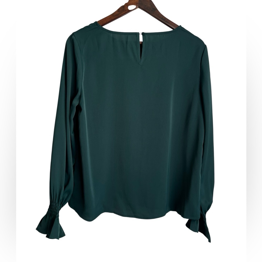 Cupshe Dark Green Long sleeved Blouse - M - NWT - Picture 2 of 8
